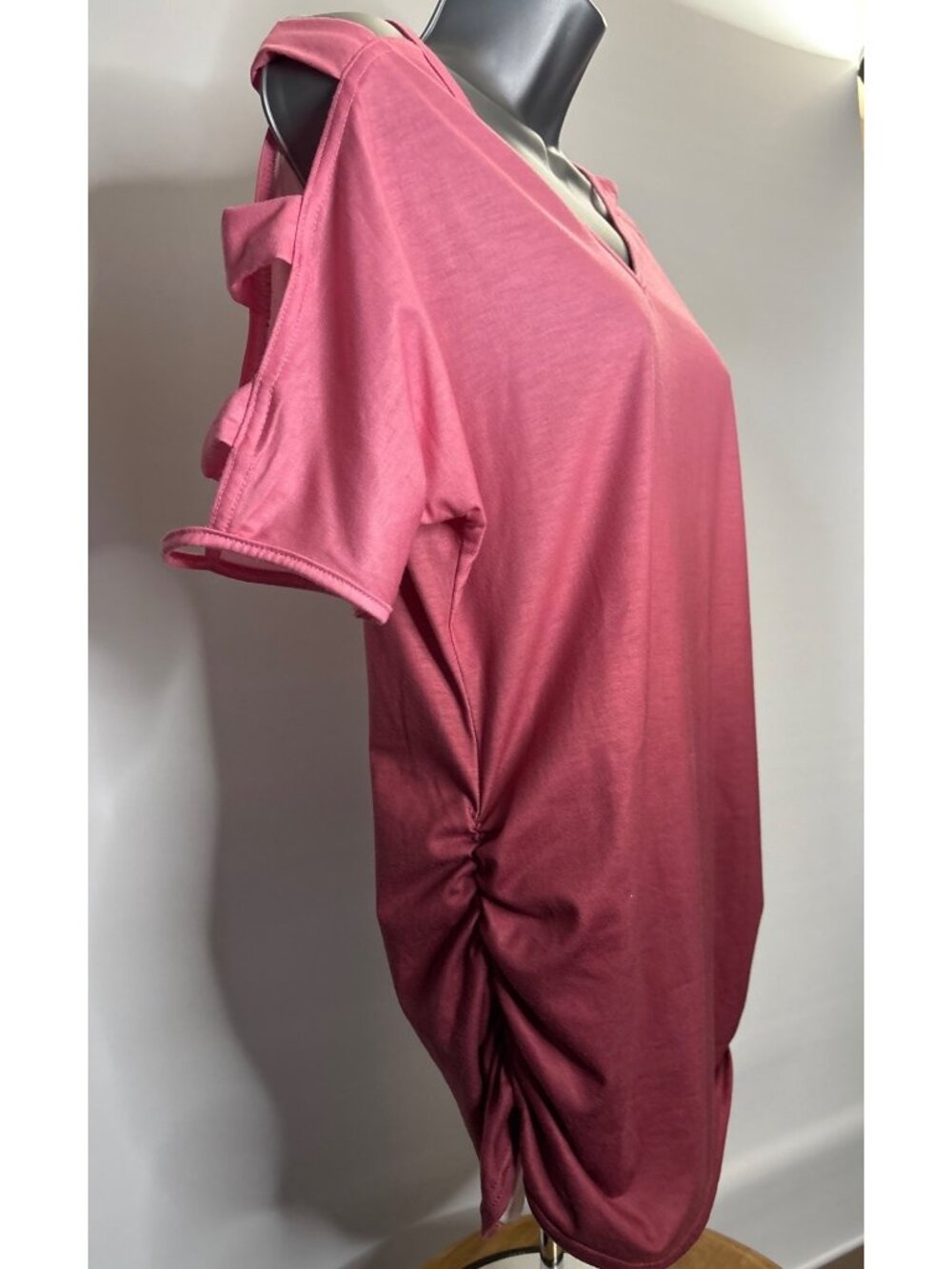 Women's V-Neck Pink Cutout Shoulder Shirt Ruched Side Seam Mauve Rose Tunic - Picture 4 of 16